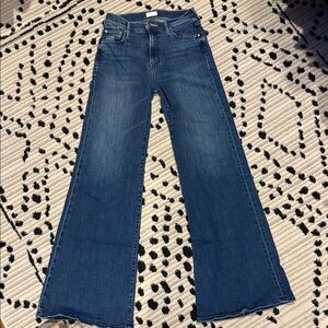 MOTHER Twister Sneak Flare & Wide Leg Jeans in
Going the Extra Mile